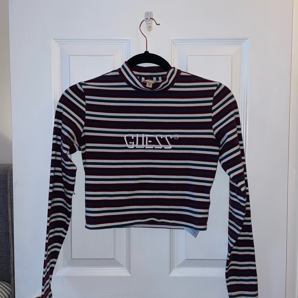 🖤 GUESS Cropped long sleeve top​​​​​​​ 🖤